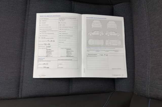 Volkswagen Passat (2015) thumbnail 35