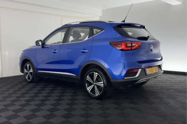 MG Zs ev (2020) thumbnail 5