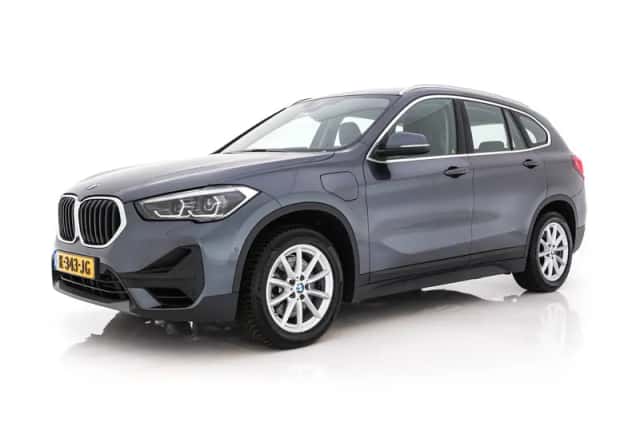 BMW X1 (2021) thumbnail 4