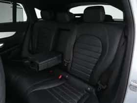 Mercedes-Benz EQC (2019) thumbnail 32