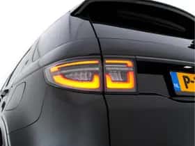 Land Rover Discovery Sport (2022) thumbnail 38