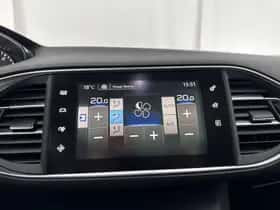 Peugeot 308 (2015) thumbnail 14