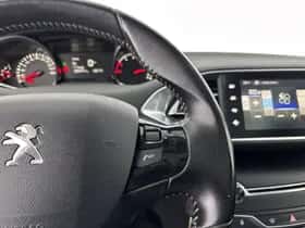 Peugeot 308 (2015) thumbnail 18