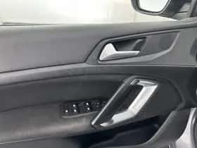 Peugeot 308 (2015) thumbnail 24