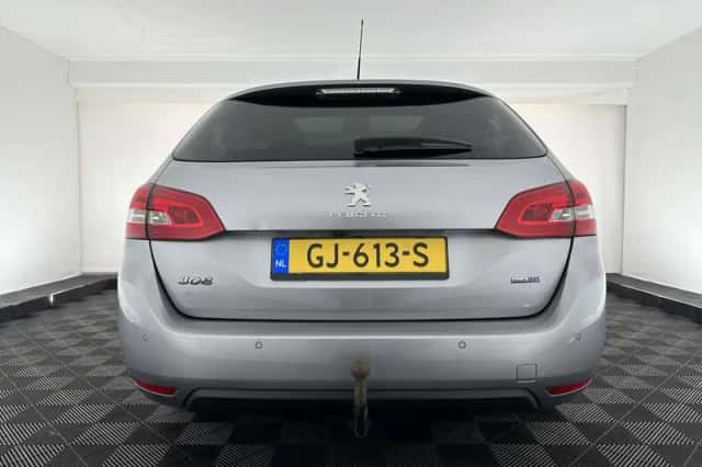 Peugeot 308 (2015) thumbnail 5