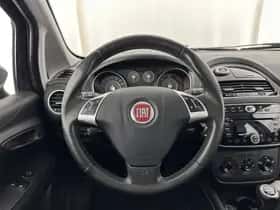 Fiat Punto (2015) thumbnail 16