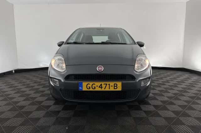 Fiat Punto (2015) thumbnail 3