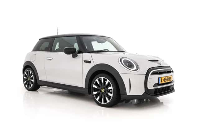 MINI Electric (2021) thumbnail 1