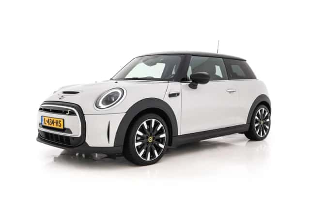 MINI Electric (2021) thumbnail 4