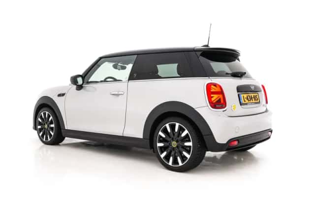 MINI Electric (2021) thumbnail 5