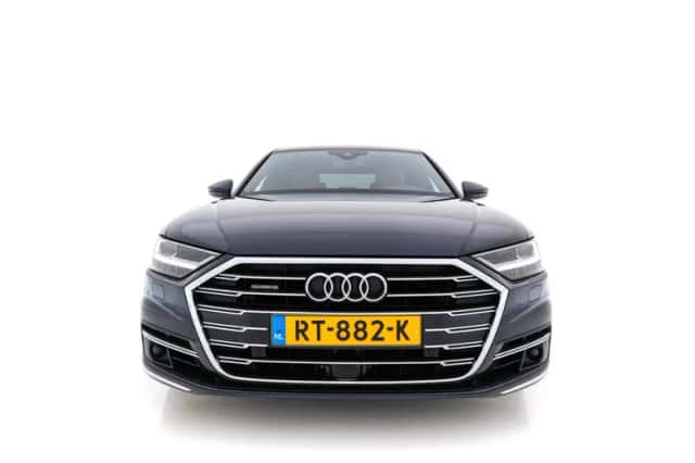 Audi A8 (2018) thumbnail 3