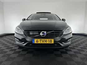 Volvo V60 (2014) thumbnail 2
