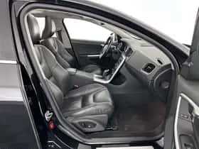 Volvo V60 (2014) thumbnail 12