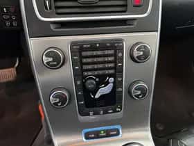 Volvo V60 (2014) thumbnail 15