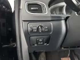 Volvo V60 (2014) thumbnail 19