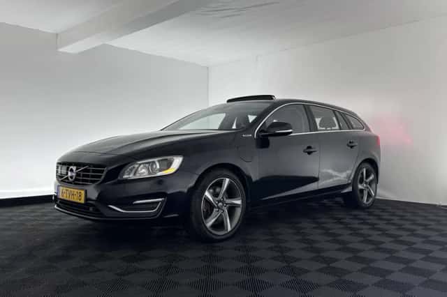 Volvo V60 (2014) thumbnail 3