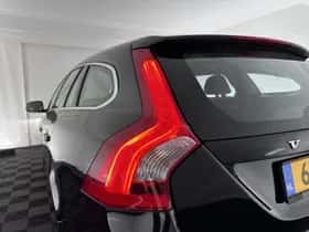 Volvo V60 (2014) thumbnail 26