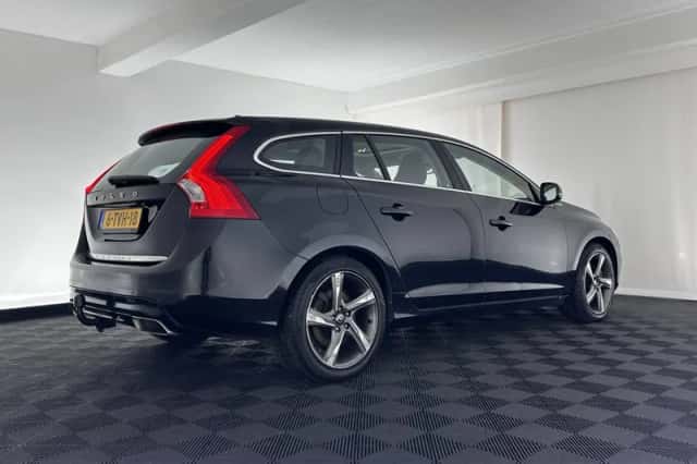 Volvo V60 (2014) thumbnail 6