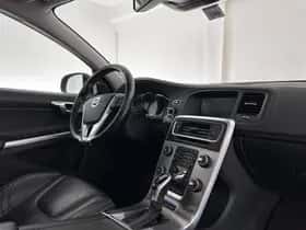 Volvo V60 (2014) thumbnail 8