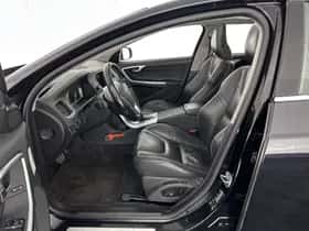 Volvo V60 (2014) thumbnail 9