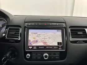 Volkswagen Touareg (2016) thumbnail 16