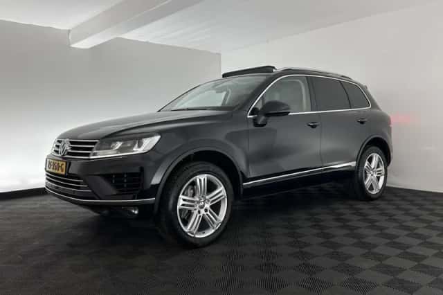 Volkswagen Touareg (2016) thumbnail 4