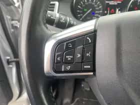 Land Rover Discovery Sport (2016) thumbnail 17
