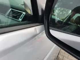 Land Rover Discovery Sport (2016) thumbnail 34
