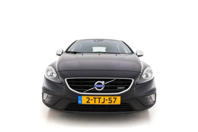 Volvo V40 (2014) thumbnail 3