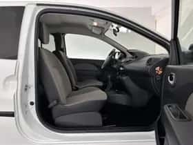 Renault Twingo (2011) thumbnail 12