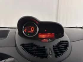 Renault Twingo (2011) thumbnail 13
