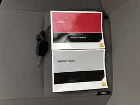 Renault Twingo (2011) thumbnail 24