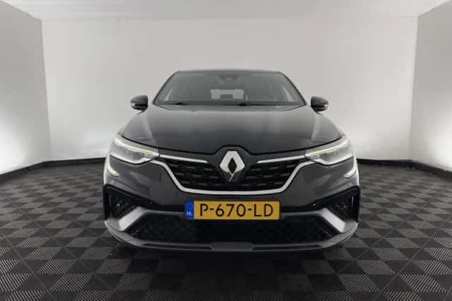 Renault Arkana (2022) thumbnail 3