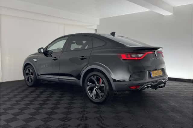 Renault Arkana (2022) thumbnail 5