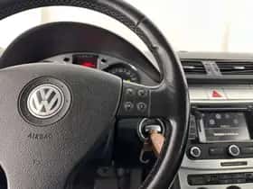 Volkswagen Passat (2006) thumbnail 16
