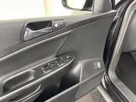 Volkswagen Passat (2006) thumbnail 21