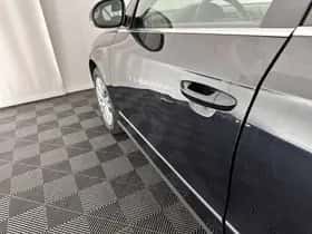 Volkswagen Passat (2006) thumbnail 30