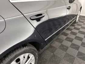 Volkswagen Passat (2006) thumbnail 33