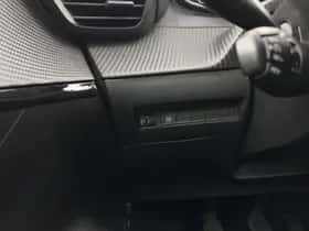 Peugeot 208 (2021) thumbnail 23