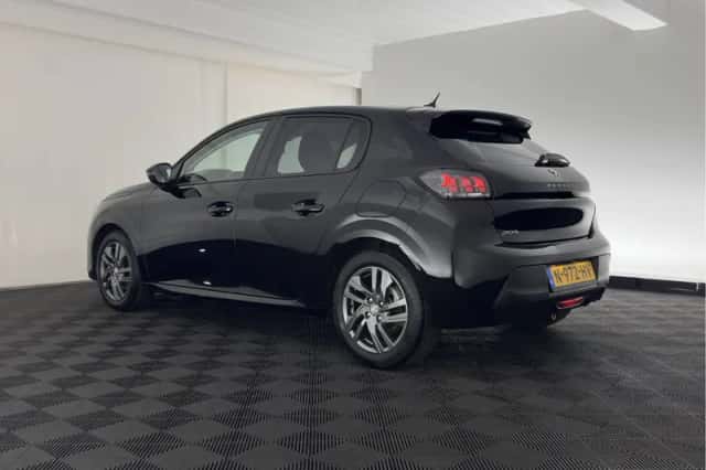 Peugeot 208 (2021) thumbnail 5