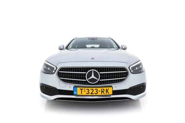 Mercedes-Benz E-Klasse (2023) thumbnail 2