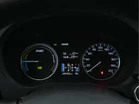 Mitsubishi Outlander (2014) thumbnail 18
