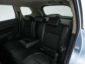Mitsubishi Outlander (2014) thumbnail 22