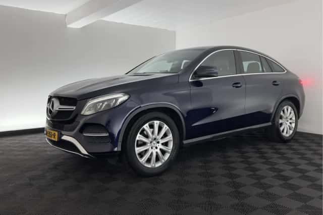 Mercedes-Benz GLE (2016) thumbnail 4
