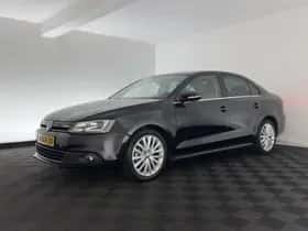 Volkswagen Jetta (2013) thumbnail 4