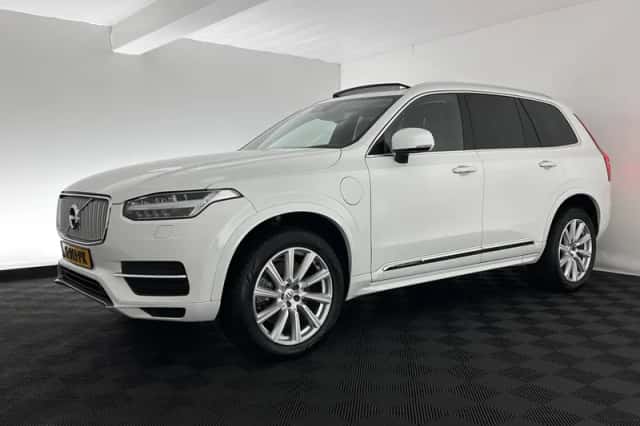 Volvo XC90 (2019) thumbnail 4