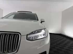 Volvo XC90 (2019) thumbnail 32