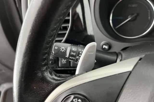 Mitsubishi Outlander (2014) thumbnail 20