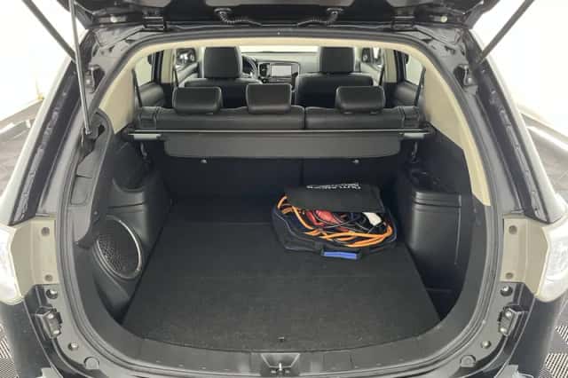 Mitsubishi Outlander (2014) thumbnail 10