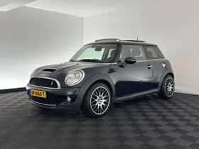 MINI Cooper S (2007) thumbnail 3